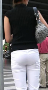 街拍高级商务区精致白裤OL