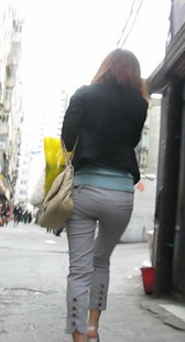 跟拍紧裤时尚mm