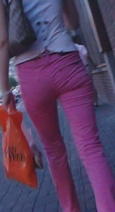 夜幕下的上海红紧裤美眉