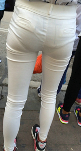 诱惑的着装，性感的身材