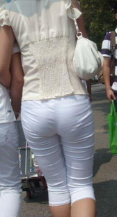 白紧裤透明衣看的流鼻血了