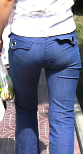 街拍成熟少妇夹不紧