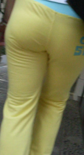 街拍成熟少妇紧又大