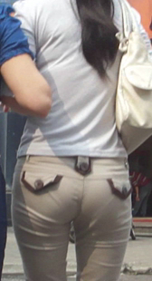 成熟少妇的屁股就是不一样