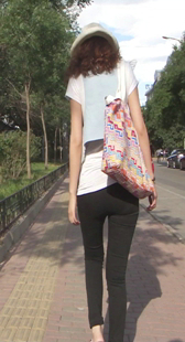 黑裤紧身还能看内痕