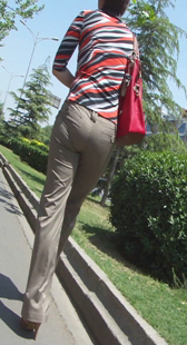 高挑少妇缺少开发