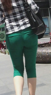 极品OL圆臀高挑美少妇