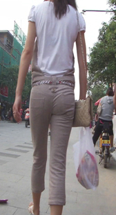 高挑OL少妇缺少开发