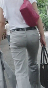 街拍高挑风韵OL真性感