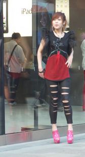 皮裤小妹长得好