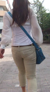 少妇紧臀圆而不腻