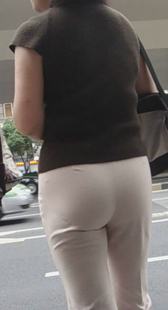 大妈圆臀风韵优存