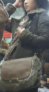 街拍圆臀紧身口味重