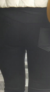 近距离拍摄圆臀少妇