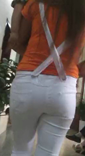 高跟布裤少妇身材好