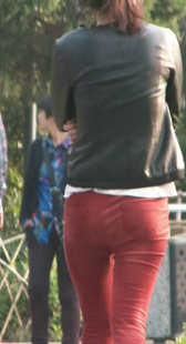 长腿紧身高跟少妇