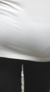 街拍打底裤小少妇