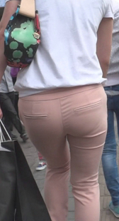 粉裤OL少妇身材好屁股大