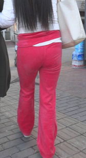 高挑呢绒小少妇