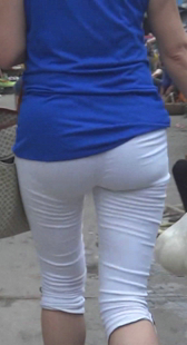 菜市场紧身白裤内痕紧