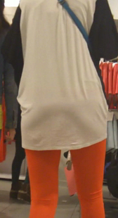 跟拍商场高挑小妹