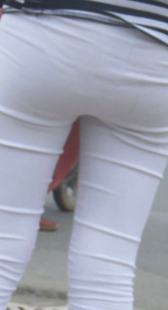 性感白裤小妹透明内痕