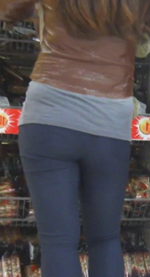 超市跟拍紧身圆臀少妇