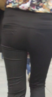 高挑OL包臀屁股大