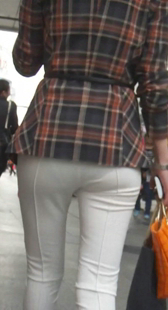 高挑白裤OL内痕清晰