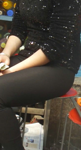 黑裤少妇内痕紧屁股大