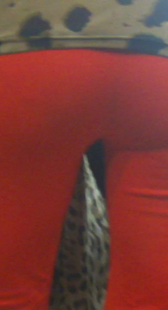 红裤少妇屁股大又圆内痕紧