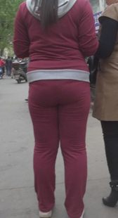 呢绒大妈屁股大