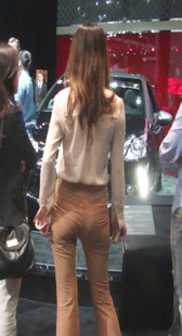 米裤少妇超级性感屁股