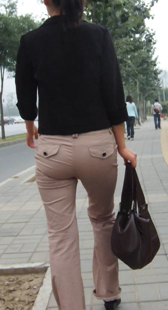 布裤少妇细腰屁股大内痕紧