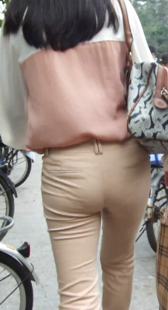 高挑米裤OL圆臀