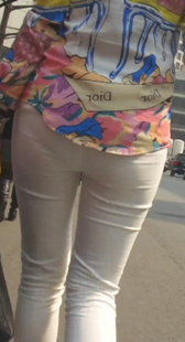 超紧白裤OL内痕明显