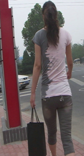 腰细屁股大走路好会扭