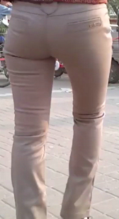 长腿宽臀少妇超紧