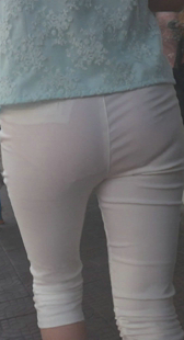 超紧白裤红内内