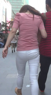 包臀白布裤清晰内痕