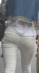 透明白裤内痕明显