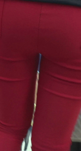 成熟红裤宽臀少妇