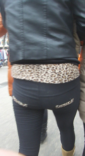 成熟少妇打底圆臀