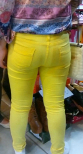 商场大屁股少妇口味重