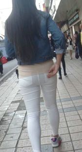 打底白裤小少妇