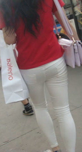 打底白裤有小内痕