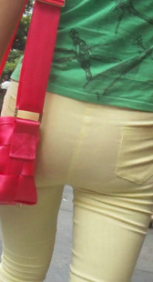 包臀黄裤紧身少妇