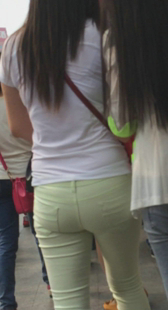 紧身布裤清晰内痕