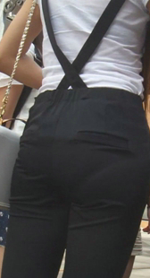 背带布裤高挑宽臀少妇