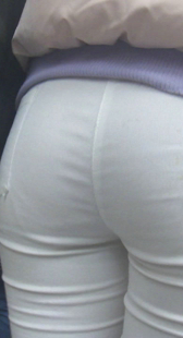 白紧丰臀性感小少妇